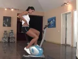 Eine geile Ehefotze macht Solofick zuhause